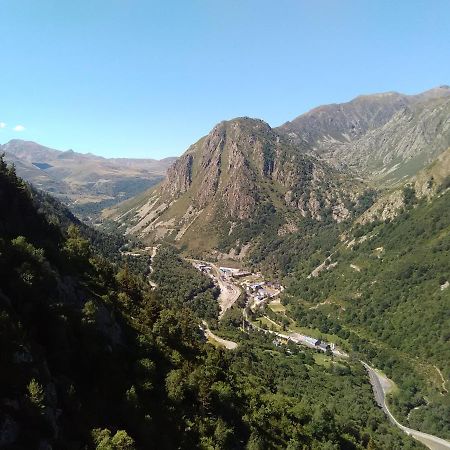Chalet bois au milieu des Pyrénées LʼHospitalet-près-lʼAndorre Exterior foto